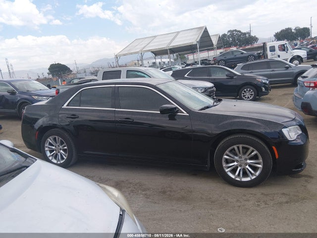 Chrysler 300 Limited 2017 2C3CCAAG7HH526711 Image 13