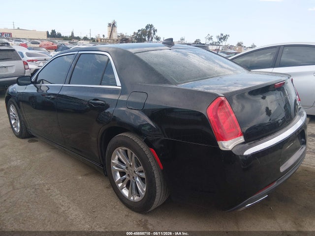 Chrysler 300 Limited 2017 2C3CCAAG7HH526711 Image 3