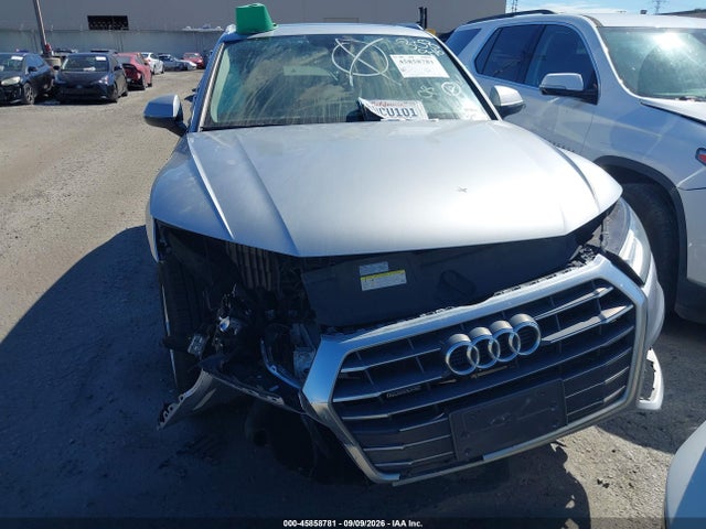 WA1ANAFY4J2077592 Audi Q5 2.0t Premium/2.0t Tech Premium