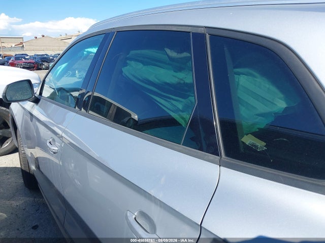 WA1ANAFY4J2077592 Audi Q5 2.0t Premium/2.0t Tech Premium