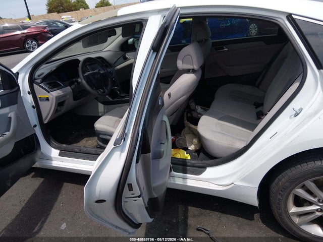 Hyundai SONATA SE 2016 5NPE24AF1GH372910 Image 8