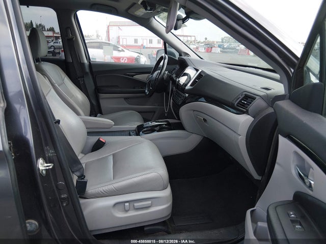 Продажа на аукционе авто 2017 Honda Pilot Touring, vin: 5FNYF5H94HB011677, номер лота: 45858815