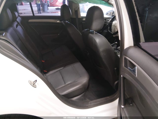 3VW2A7AU1FM018574 Volkswagen Golf Tdi Se 4-door