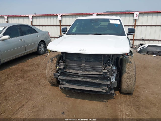 Продажа на аукционе авто 2024 Jeep Grand Cherokee 4xe, vin: 1C4RJYB63R8516680, номер лота: 45858871