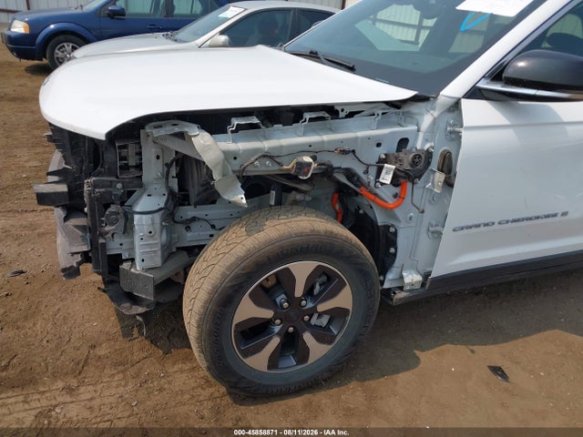 Продажа на аукционе авто 2024 Jeep Grand Cherokee 4xe, vin: 1C4RJYB63R8516680, номер лота: 45858871