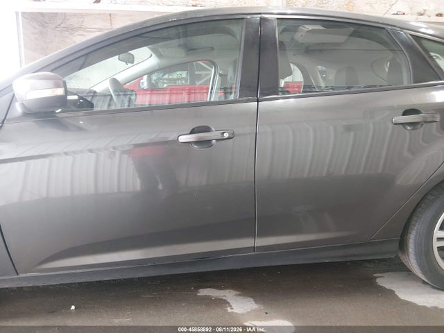 1FADP3K26HL231899 Ford FOCUS SE