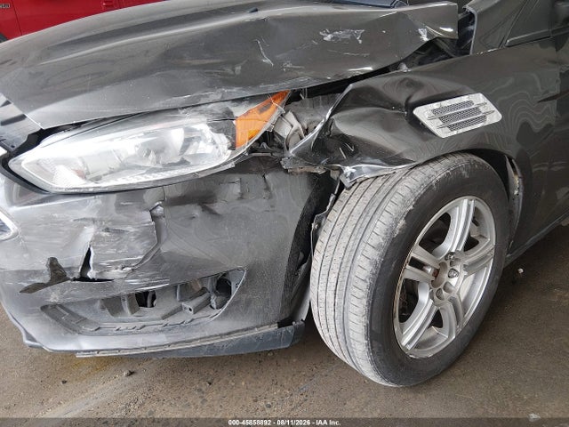 1FADP3K26HL231899 Ford FOCUS SE