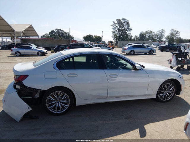 3MW89FF03R8E04140 BMW 330i Xdrive