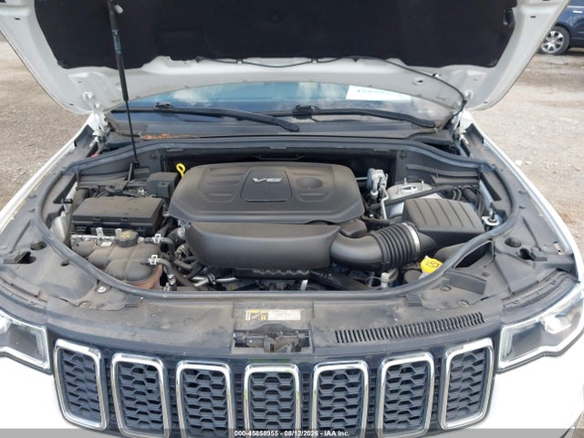 1C4RJEAGXJC168094 Jeep Grand Cherokee Laredo E 4x2