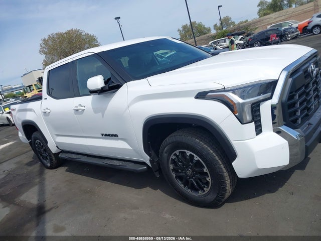 2026 Toyota Tundra Sr5 Crewmax 5.5' Bed მანქანა იყიდება აუქციონზე, vin: 5TFLA5DB5TX415703, აუქციონის ნომერი: 45858959