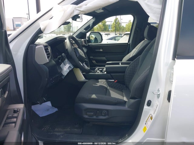2026 Toyota Tundra Sr5 Crewmax 5.5' Bed მანქანა იყიდება აუქციონზე, vin: 5TFLA5DB5TX415703, აუქციონის ნომერი: 45858959
