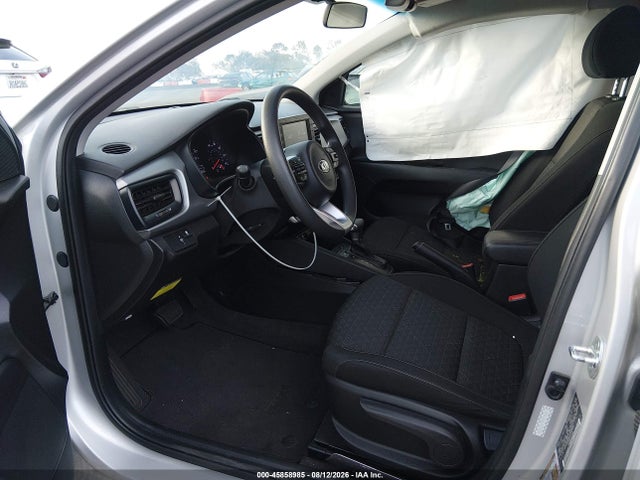 2020 Kia Rio S მანქანა იყიდება აუქციონზე, vin: 3KPA24AD6LE255884, აუქციონის ნომერი: 45858985