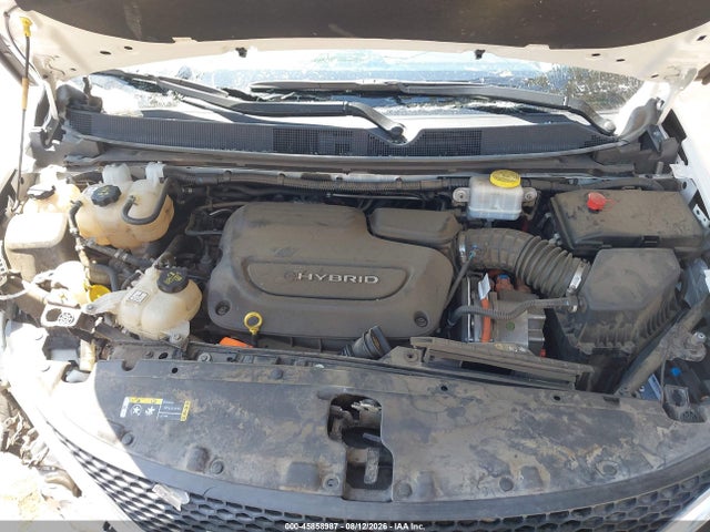 Chrysler Pacifica Hybrid Limited 2020 2C4RC1N71LR230232 Image 10