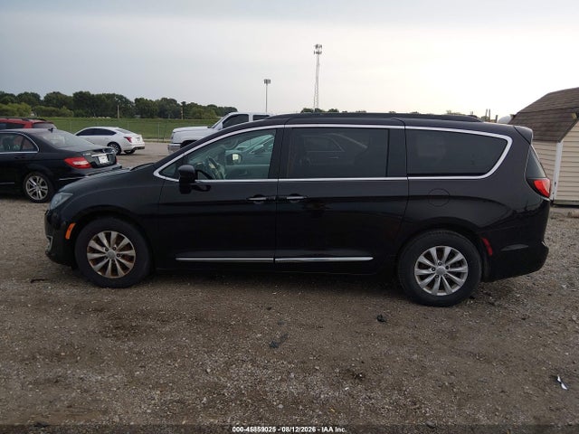 Aukcja sprzedaży 2017 Chrysler Pacifica Touring-l, vin: 2C4RC1BG5HR832157, numer aukcji: 45859025