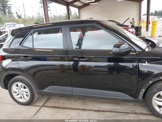 KMHRB8A32MU095521 Hyundai Venue Se