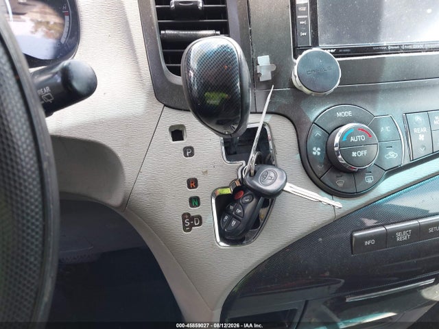 Продаж на аукціоні авто 2012 Toyota Sienna Se 8 Passenger, vin: 5TDXK3DC8CS220180, номер лоту: 45859027