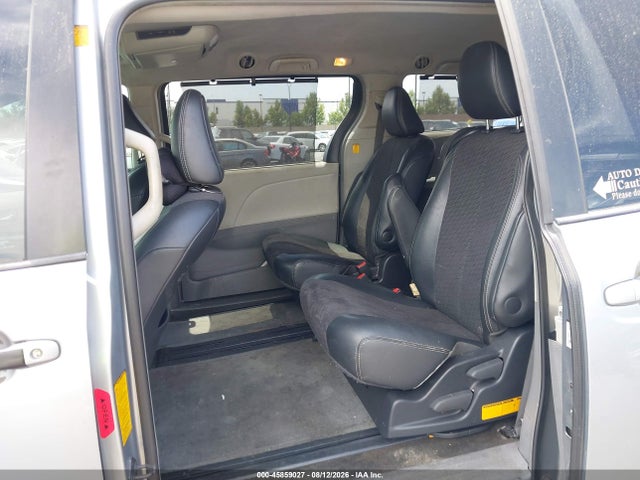 Продаж на аукціоні авто 2012 Toyota Sienna Se 8 Passenger, vin: 5TDXK3DC8CS220180, номер лоту: 45859027