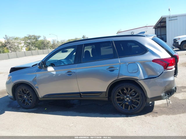 JA4AD3A37KZ025814 Mitsubishi Outlander Le