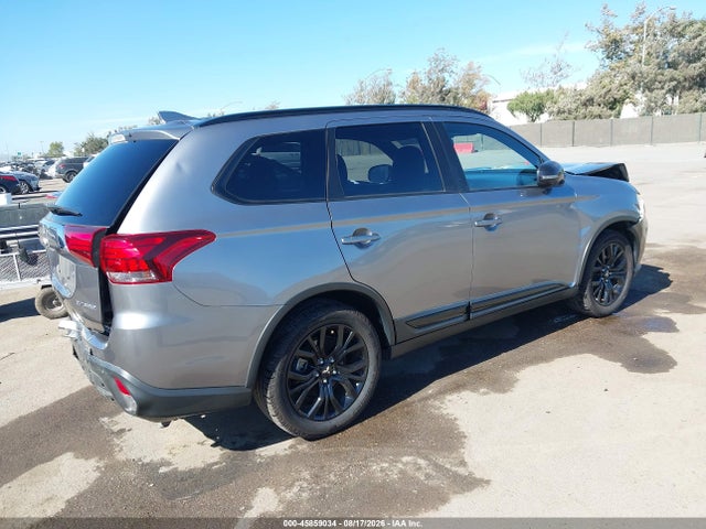 JA4AD3A37KZ025814 Mitsubishi Outlander Le