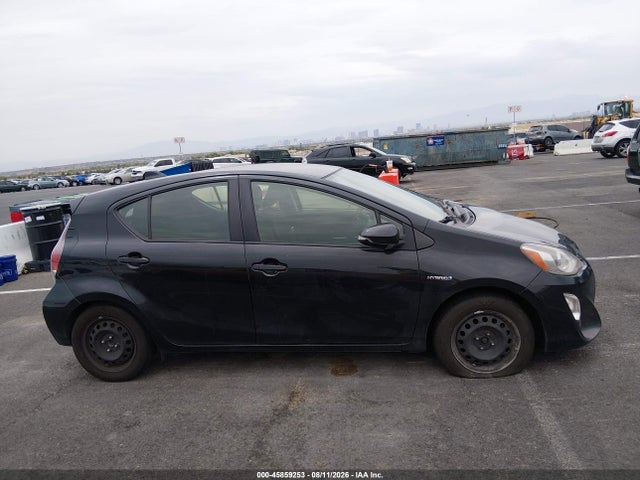 Toyota Prius C Two 2015 JTDKDTB37F1576936 Image 13