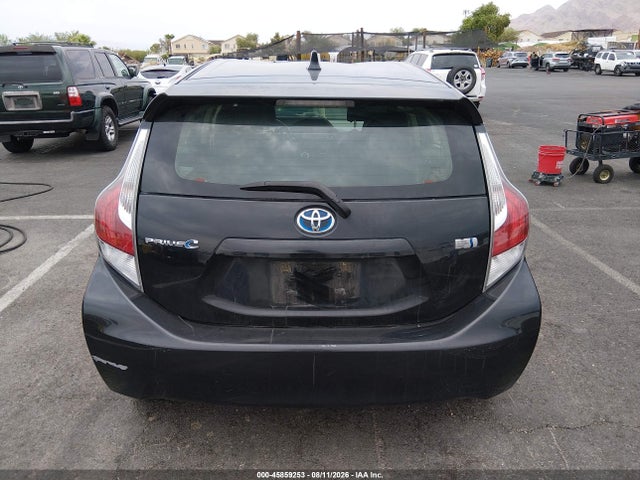 Toyota Prius C Two 2015 JTDKDTB37F1576936 Image 16