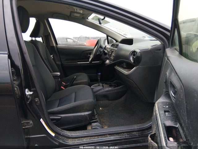Toyota Prius C Two 2015 JTDKDTB37F1576936 Image 5