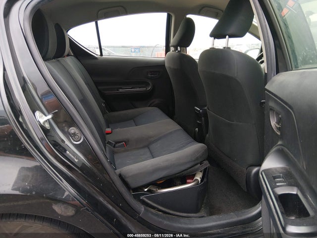 Toyota Prius C Two 2015 JTDKDTB37F1576936 Image 8