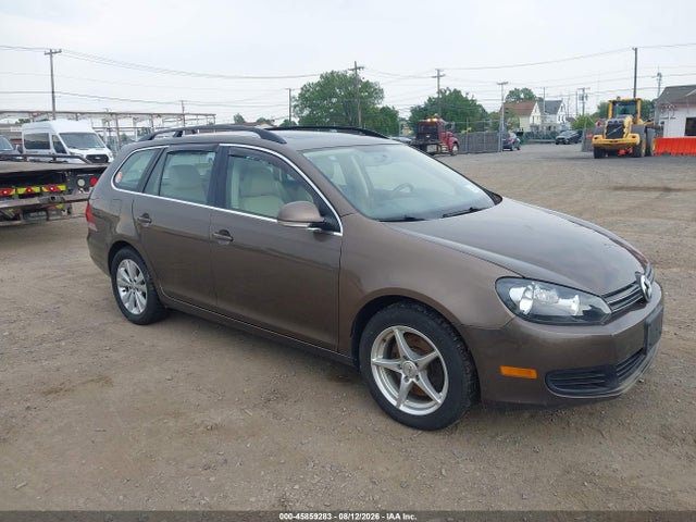 2013 Volkswagen Jetta Sportwagen 2.0l Tdi მანქანა იყიდება აუქციონზე, vin: 3VWPL7AJ0DM620918, აუქციონის ნომერი: 45859283