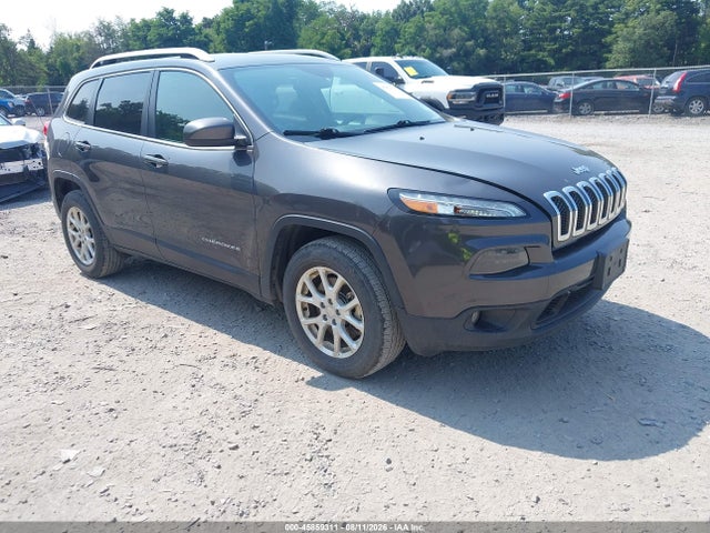 45859311 :رقم المزاد ، 1C4PJMCS3HW569952 vin ، 2017 Jeep Cherokee Latitude مزاد بيع