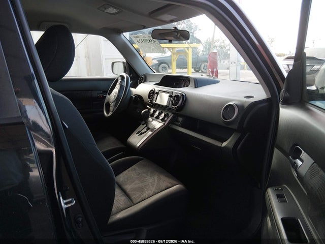 Scion XB 2014 JTLZE4FEXEJ063857 Image 5