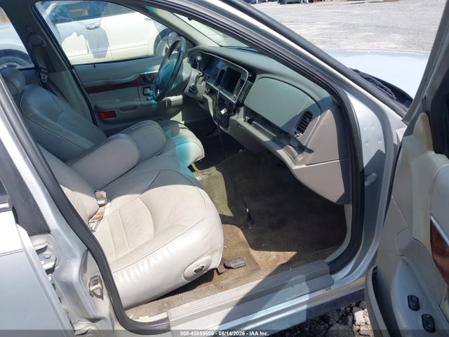 2000 Mercury Grand Marquis Ls მანქანა იყიდება აუქციონზე, vin: 2MEFM75W6YX698078, აუქციონის ნომერი: 45859500