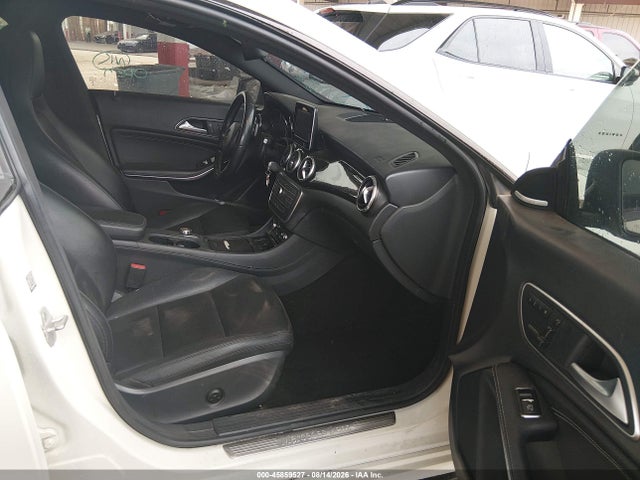 WDDSJ4GB6FN224475 Mercedes-Benz CLA 250 4MATIC
