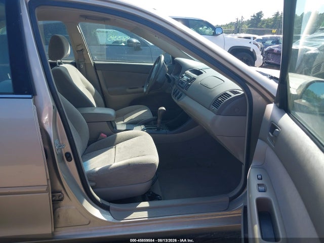 45859584 :رقم المزاد ، 4T1BE32K94U925221 vin ، 2004 Toyota Camry Le مزاد بيع