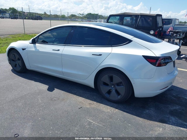 Tesla Model 3 Standard Range Plus Rear-wheel Drive 2021 5YJ3E1EA4MF854342 Image 3