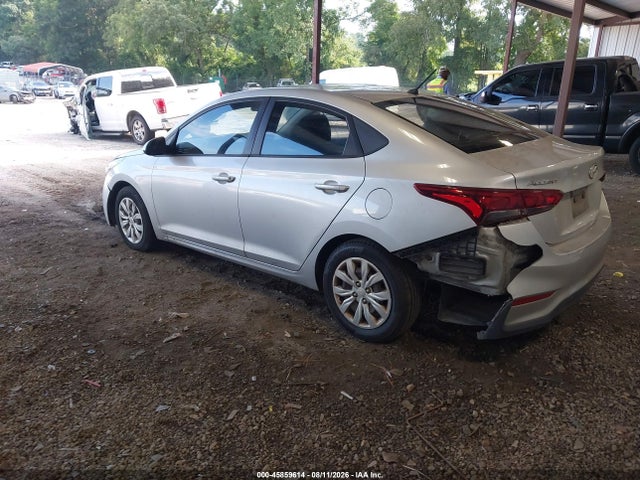 Hyundai ACCENT SE 2018 3KPC24A39JE024586 Image 3
