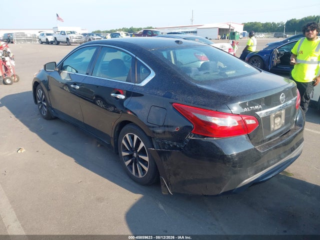 45859623 :رقم المزاد ، 1N4AL3AP2JC157009 vin ، 2018 Nissan Altima 2.5 Sv مزاد بيع
