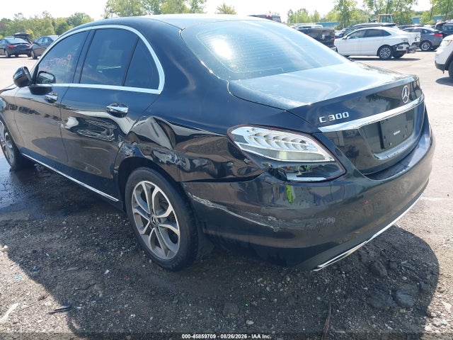 45859709 :رقم المزاد ، 55SWF4KB5HU226979 vin ، 2017 Mercedes-benz C 300 4matic مزاد بيع
