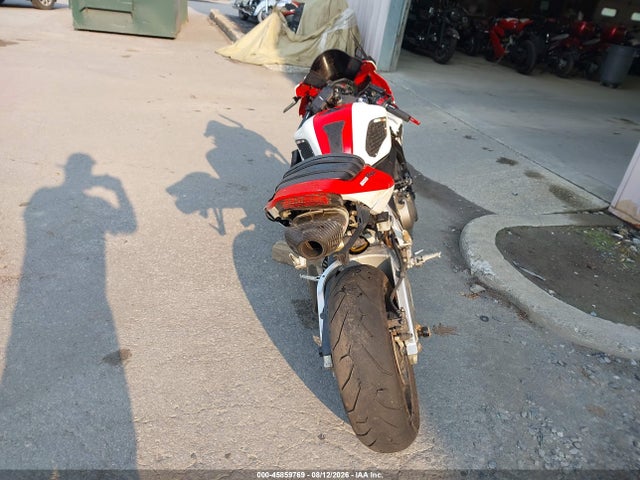45859769 :رقم المزاد ، JH2PC37086M301573 vin ، 2006 Honda Cbr600 Rr مزاد بيع