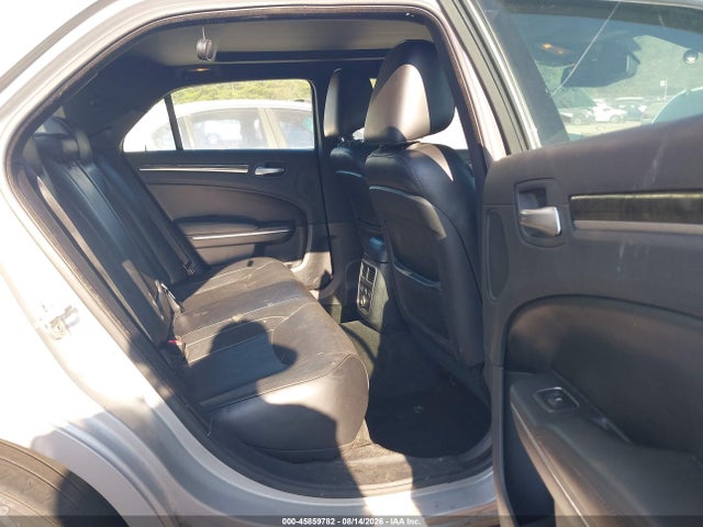 2011 Chrysler 300c მანქანა იყიდება აუქციონზე, vin: 2C3CA6CT5BH614421, აუქციონის ნომერი: 45859782