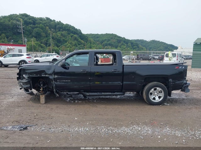 Продаж на аукціоні авто 2018 Chevrolet Silverado 1500 2lt, vin: 3GCUKREC9JG553245, номер лоту: 45859814