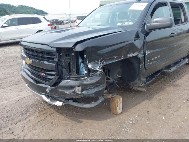 Продаж на аукціоні авто 2018 Chevrolet Silverado 1500 2lt, vin: 3GCUKREC9JG553245, номер лоту: 45859814