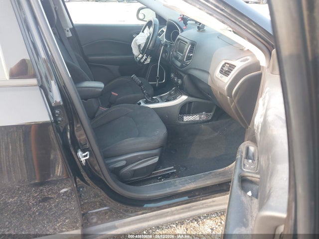 Продаж на аукціоні авто 2018 Jeep Compass Sport 4x4, vin: 3C4NJDAB7JT245523, номер лоту: 45859816
