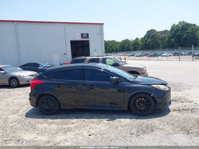 2014 Ford Focus St მანქანა იყიდება აუქციონზე, vin: 1FADP3L95EL367304, აუქციონის ნომერი: 45859824