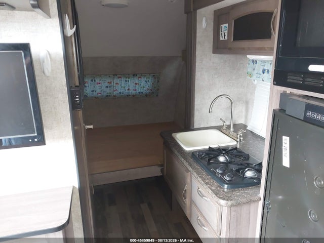 Winnebago Other 2016 54CA11H22G1W14484 Image 8