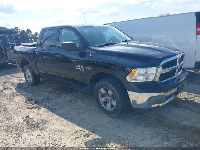 RAM 1500 Classic Tradesman 4x4 5'7 Box 2022 3C6RR7KT4NG225304 zdjęcie główne