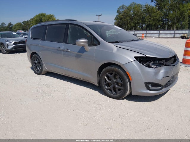 Продаж на аукціоні авто 2018 Chrysler Pacifica Touring L, vin: 2C4RC1BG8JR178311, номер лоту: 45859991