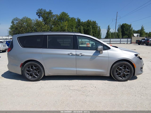 Продаж на аукціоні авто 2018 Chrysler Pacifica Touring L, vin: 2C4RC1BG8JR178311, номер лоту: 45859991