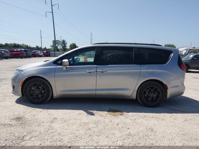 Продаж на аукціоні авто 2018 Chrysler Pacifica Touring L, vin: 2C4RC1BG8JR178311, номер лоту: 45859991