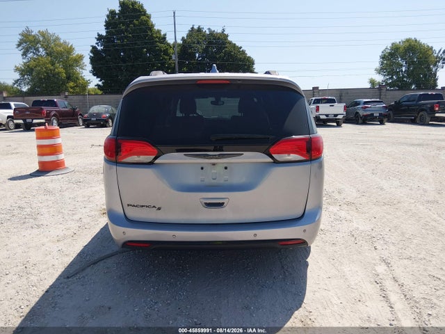 Продаж на аукціоні авто 2018 Chrysler Pacifica Touring L, vin: 2C4RC1BG8JR178311, номер лоту: 45859991