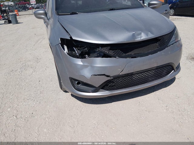 Продаж на аукціоні авто 2018 Chrysler Pacifica Touring L, vin: 2C4RC1BG8JR178311, номер лоту: 45859991